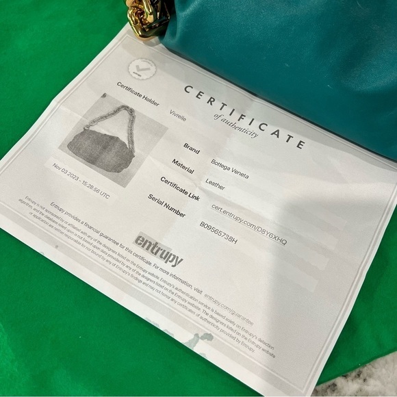 Bottega Veneta Leather The Chain Pouch Handbag - Picture 16 of 16